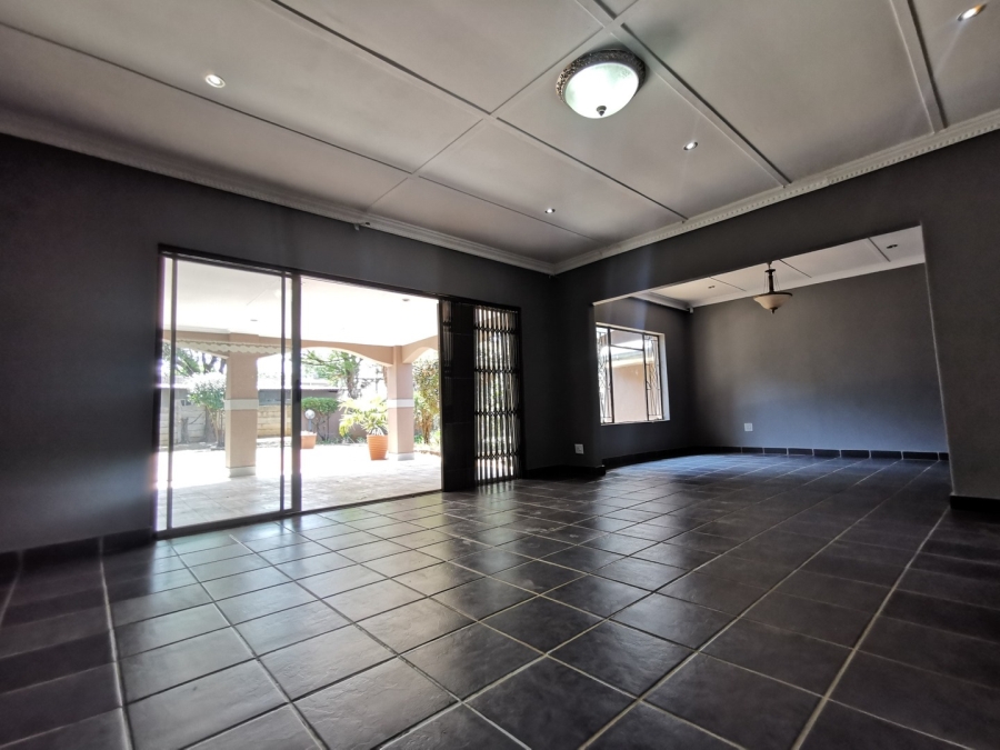 4 Bedroom Property for Sale in Baillie Park North West